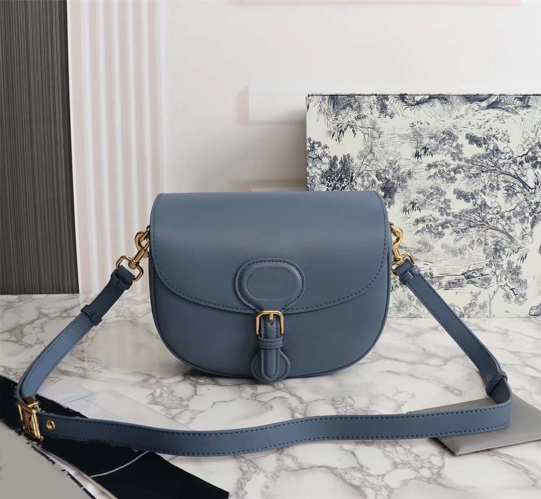 Fashion Designer Women Shoulder Bags High Quality Bobby Leather Handbags Letter Pattern Wide Shoulder Strap Metal Logo Buckle Crossbody Bag wallet, Green
Fashion Designer Women Shoulder Bags High Quality Bobby Leather Handbags Letter Pattern Wide Shoulder Strap Metal Logo Buckle Crossbody Bag wallet, Green