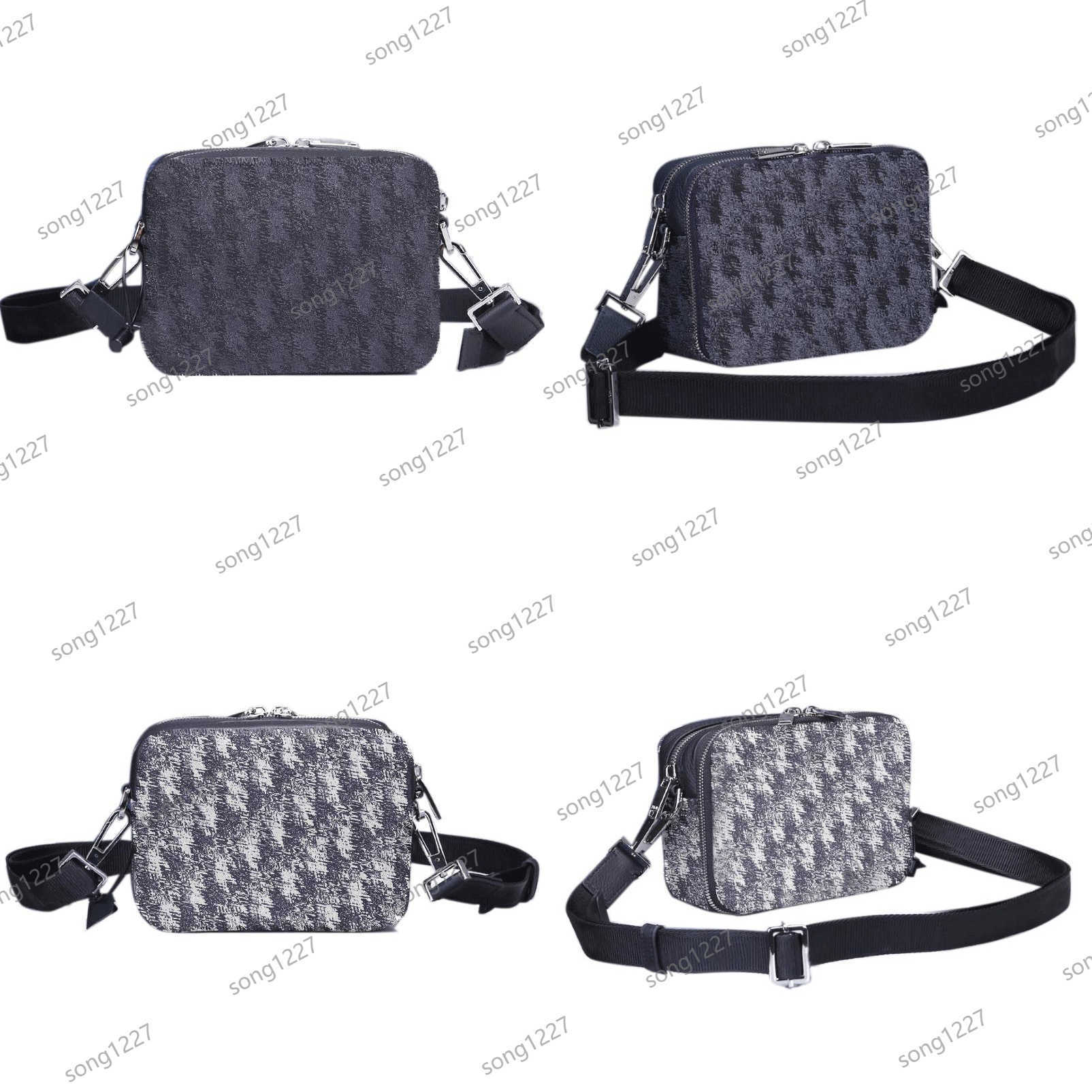 Luxurys Designers Bag 17 Exquisite And Elegant Messenger Bags Sewing Line Shape All Reflect The Texture Simple Stylish Cool Vintage Canvas Bag For Men, Black classic printing
Luxurys Designers Bag 17 Exquisite And Elegant Messenger Bags Sewing Line Shape All Reflect The Texture Simple Stylish Cool Vintage Canvas Bag For Men, Black classic printing