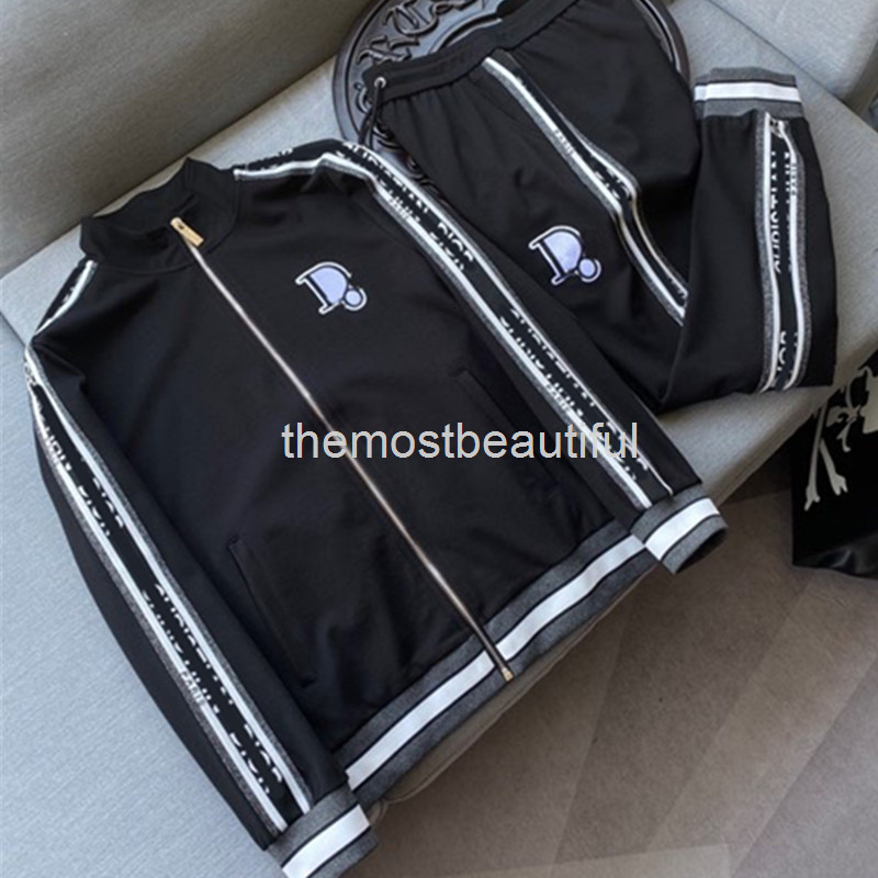 Men's Tracksuits Roman cotton leisure sports suit men's fashion two-piece set loose large size, 2# packing bag
Men's Tracksuits Roman cotton leisure sports suit men's fashion two-piece set loose large size, 2# packing bag