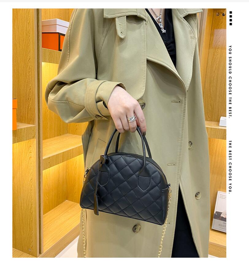 DA236 Womens designer handbag luxury should bag fashion tote purse wallet crossbody bags backpack Small chain Purses Free shopping, Customize
DA236 Womens designer handbag luxury should bag fashion tote purse wallet crossbody bags backpack Small chain Purses Free shopping, Customize
