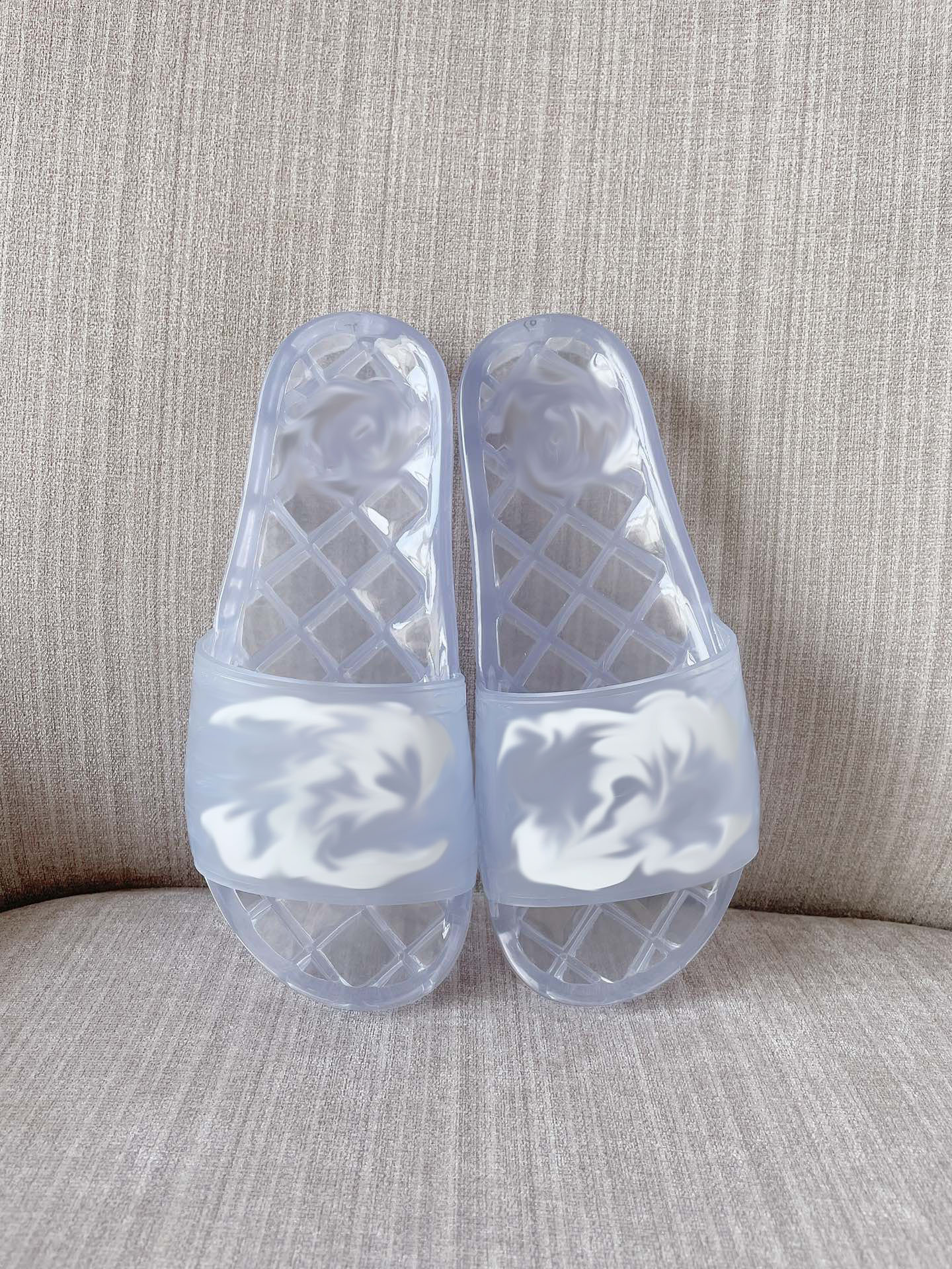 621s Sandals Women Designer Slippers Transparent PVC jelly Sandals Womens letter Printed Luxury Summer slipper Slides Silicone lady Flip Flops, Black(white logo)
621s Sandals Women Designer Slippers Transparent PVC jelly Sandals Womens letter Printed Luxury Summer slipper Slides Silicone lady Flip Flops, Black(white logo)