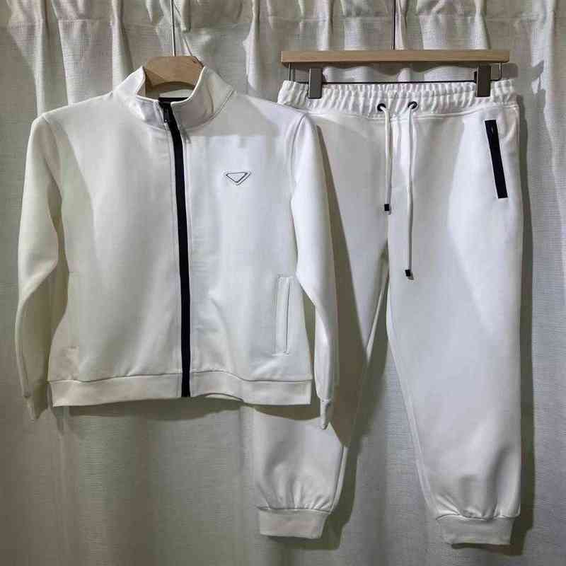 and antumn spring top quality men cotton tracksuit slongsleeve casual sportsuit asian size -3xl black white color210q T220809, 002
and antumn spring top quality men cotton tracksuit slongsleeve casual sportsuit asian size -3xl black white color210q T220809, 002