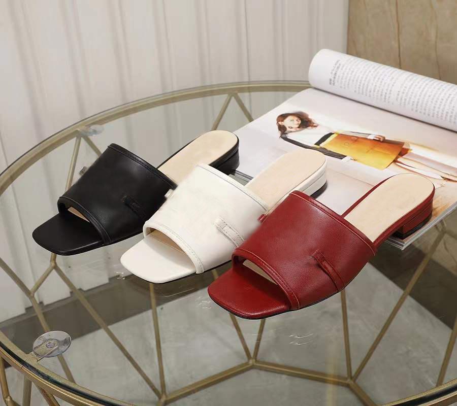 2022 fashion designer lady flat sandals metal buckle logo high quality original luxury elegant 34-43, Gold
2022 fashion designer lady flat sandals metal buckle logo high quality original luxury elegant 34-43, Gold