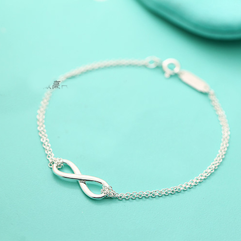 925 Silver Designer charm love Bracelet infinity heart bead Bracelets Couple Vintage Luxury Lucky symbol tag Bracelet For Women & girl Return Tiff Wedding top jewelry
925 Silver Designer charm love Bracelet infinity heart bead Bracelets Couple Vintage Luxury Lucky symbol tag Bracelet For Women & girl Return Tiff Wedding top jewelry