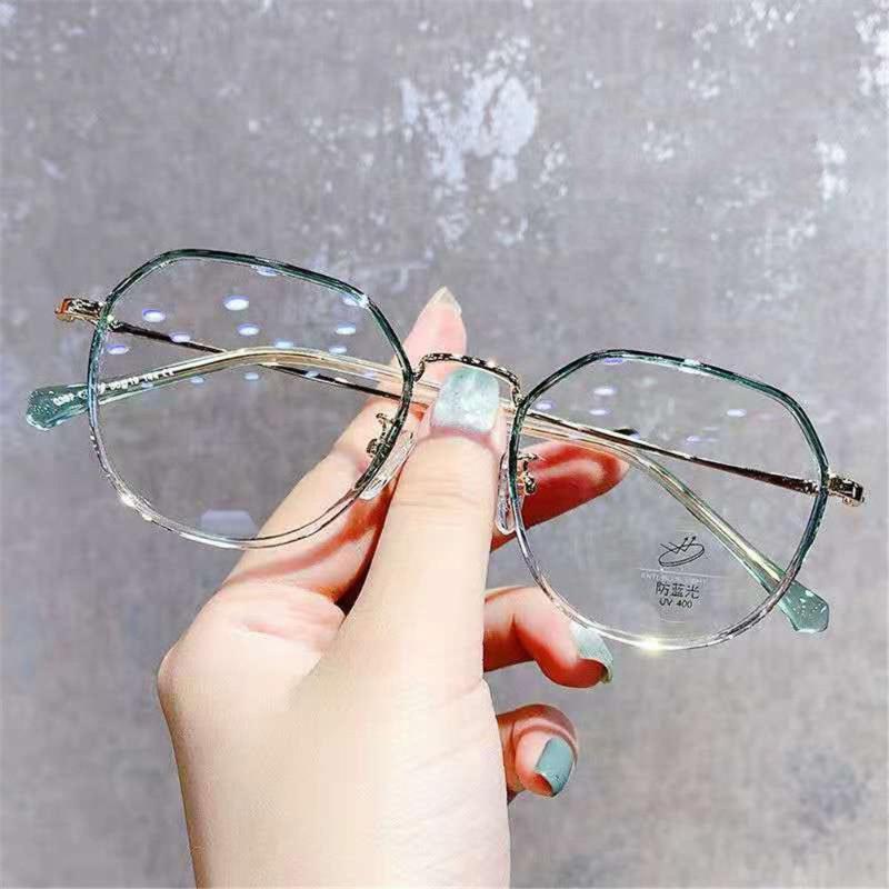 Sunglasses 1PC Anti-Blue Light Glasses Women Men Cute Vintage Eye Protection Ultra Frame Eyeglasses Portable Computer Goggles, White;black
Sunglasses 1PC Anti-Blue Light Glasses Women Men Cute Vintage Eye Protection Ultra Frame Eyeglasses Portable Computer Goggles, White;black