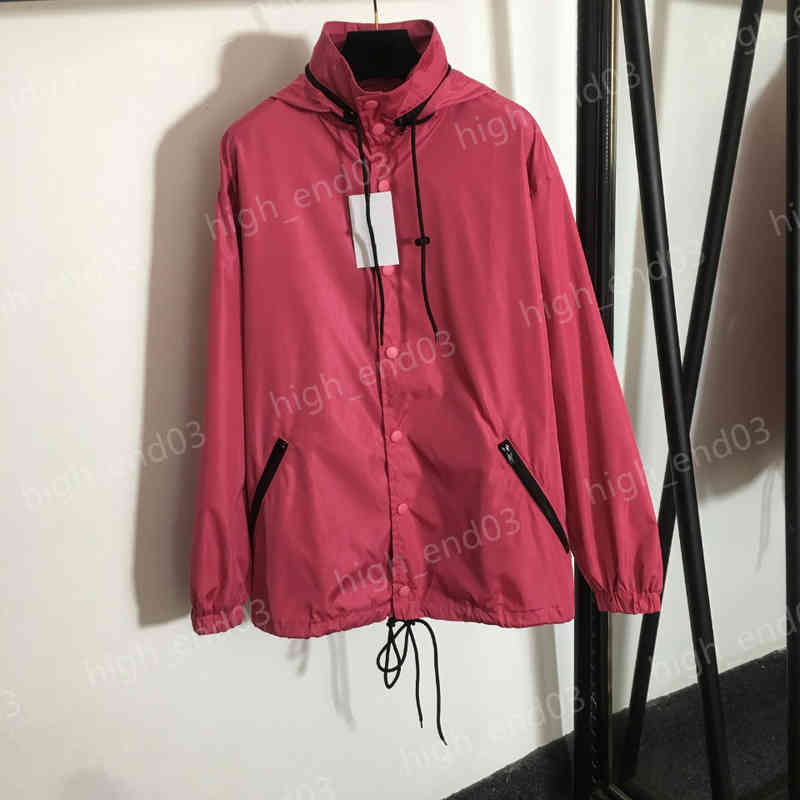 Luxury Designer Womens Jackets Bal Back Letter Logo Print Single-breasted Long-sleeve Hooded Trench Coat Fashion Brand Tops Women Clothing
Luxury Designer Womens Jackets Bal Back Letter Logo Print Single-breasted Long-sleeve Hooded Trench Coat Fashion Brand Tops Women Clothing