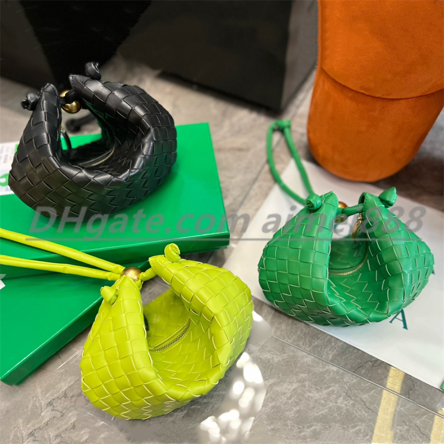 High quality leather shoulder bags woven handbags famous handbags sunshine handbags designer luxury wallets women's horizontal bag vagrant handbag wallets, Box
High quality leather shoulder bags woven handbags famous handbags sunshine handbags designer luxury wallets women's horizontal bag vagrant handbag wallets, Box