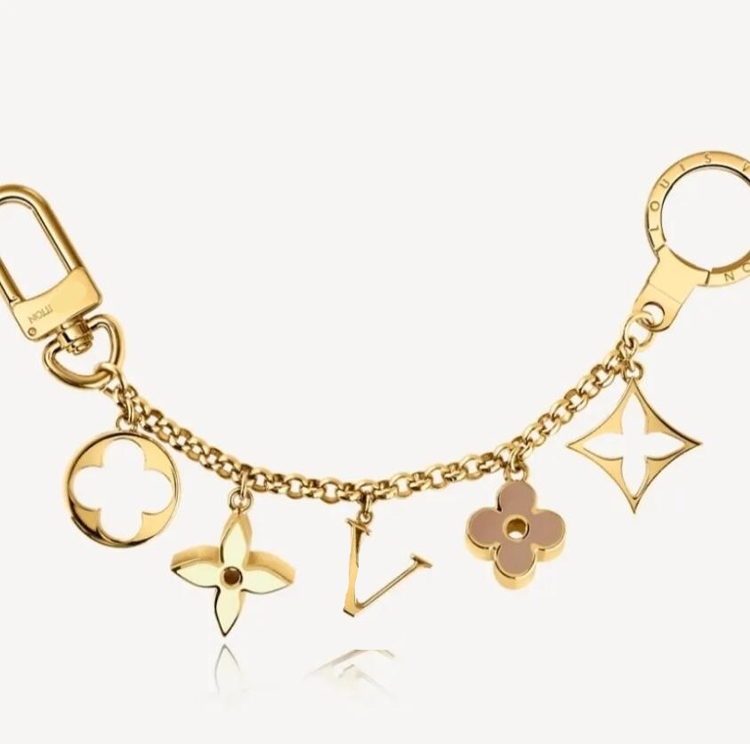 Luxury Brand Women Keys Wallet Fashion Four-leaf Clover Ladies Bag Pendant Classic Metal Letter Key Chain Pendants Couples Totes Luggage Decorative Car Keyring Gift, Blue
Luxury Brand Women Keys Wallet Fashion Four-leaf Clover Ladies Bag Pendant Classic Metal Letter Key Chain Pendants Couples Totes Luggage Decorative Car Keyring Gift, Blue