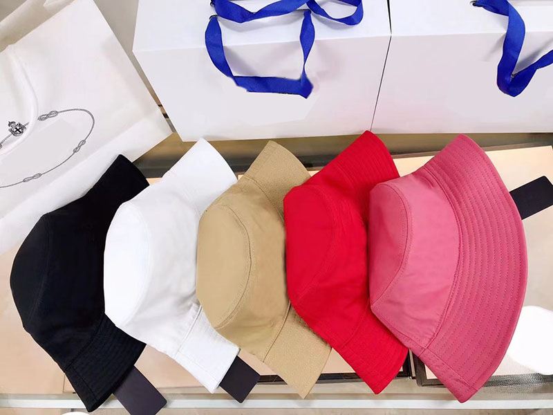Caps Designer Bucket Hat For Women Men Luxury Brand Fashion Alphabet Cap Five Colors High Quality Outdoor Sunshade Hats 224062RL, As pic
Caps Designer Bucket Hat For Women Men Luxury Brand Fashion Alphabet Cap Five Colors High Quality Outdoor Sunshade Hats 224062RL, As pic