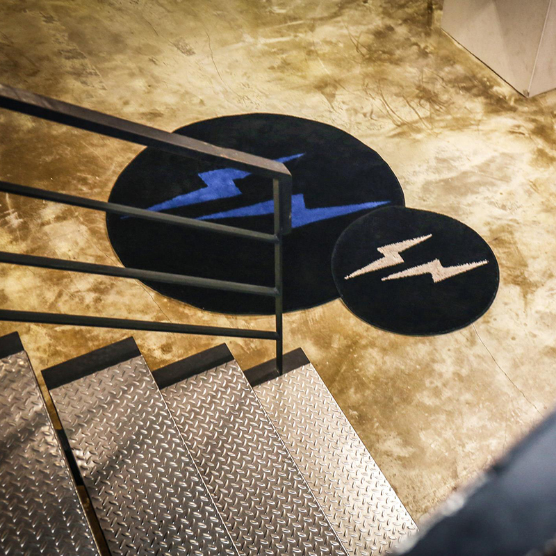 Home Furnishings Artistic Carpet Gallery 1950 Fragment Bolts Logo Rug Hypebeast Collection Parlor Bedroom Playroom Handtufted Trending Floor Mat Suppl