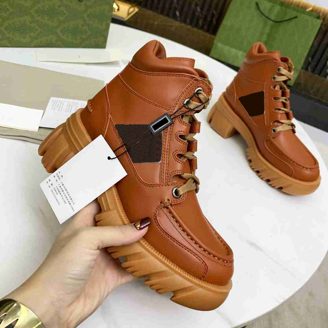 2022 Women Horsebit Ankle Casual Shoes Knitted stretch sneakers men loafers woman interlocking g Martin mens girl leather thick soles boots
2022 Women Horsebit Ankle Casual Shoes Knitted stretch sneakers men loafers woman interlocking g Martin mens girl leather thick soles boots