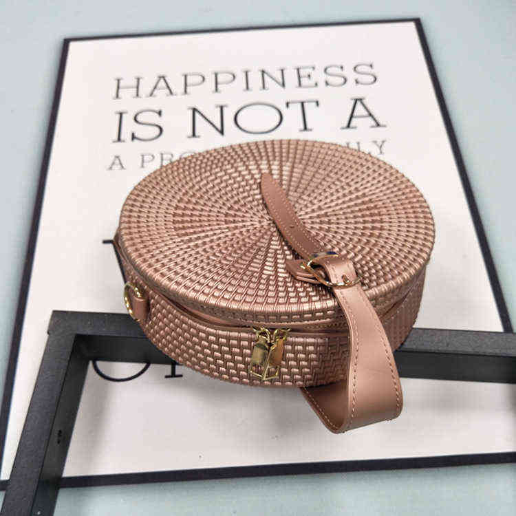 Evening Bags Fashion Women Summer Rattan Round Messenger Casual Tassel Beach Straw Crossbody Bag for Circle Bolsa Feminina 220513
