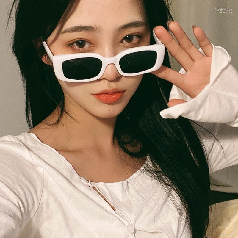 Sunglasses High Quality Design Oval Small Frame For Women Men Fashion Trend Retro Male Ladies Car Driving UV400 Glasses EyewearSunglasses
Sunglasses High Quality Design Oval Small Frame For Women Men Fashion Trend Retro Male Ladies Car Driving UV400 Glasses EyewearSunglasses