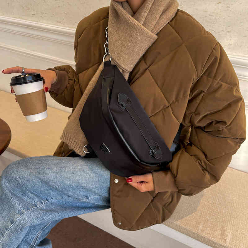 Handbags leisure Women's hand new sling one shoulder women's Bag Messenger dumpling bag Purse, Black
Handbags leisure Women's hand new sling one shoulder women's Bag Messenger dumpling bag Purse, Black