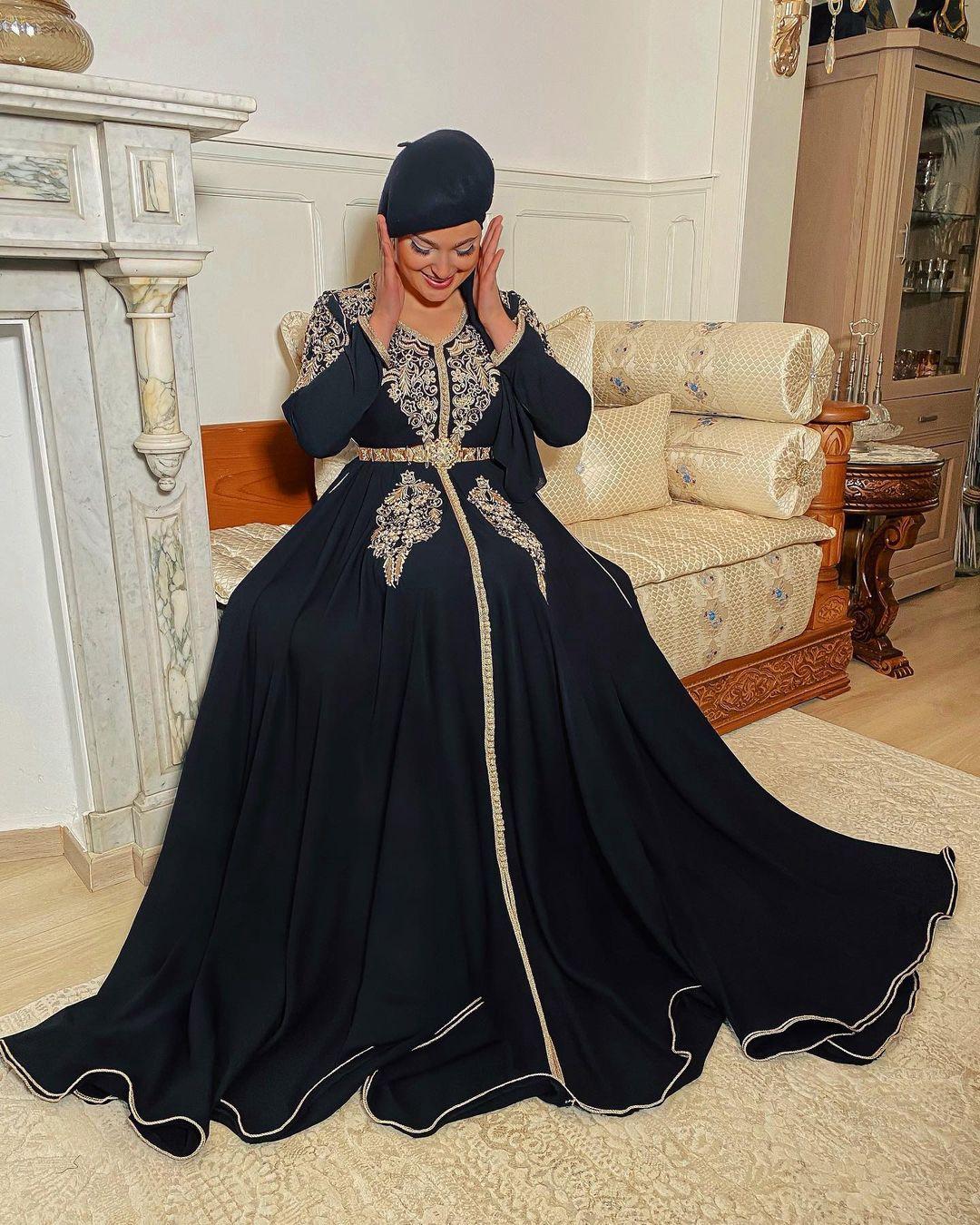 Black Applique Long Sleeves Moroccan Caftan Evening Dresses Party Solid Color Modern arabic Dubai Formal Prom Gowns Plus Size