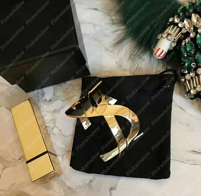 2022 Fashion Gold Bracelet Women Designer Bracelets Opyum TWIST CUFF IN METAL Hollow Letter YS Womens Party Wedding Jewelry 2205101
2022 Fashion Gold Bracelet Women Designer Bracelets Opyum TWIST CUFF IN METAL Hollow Letter YS Womens Party Wedding Jewelry 2205101