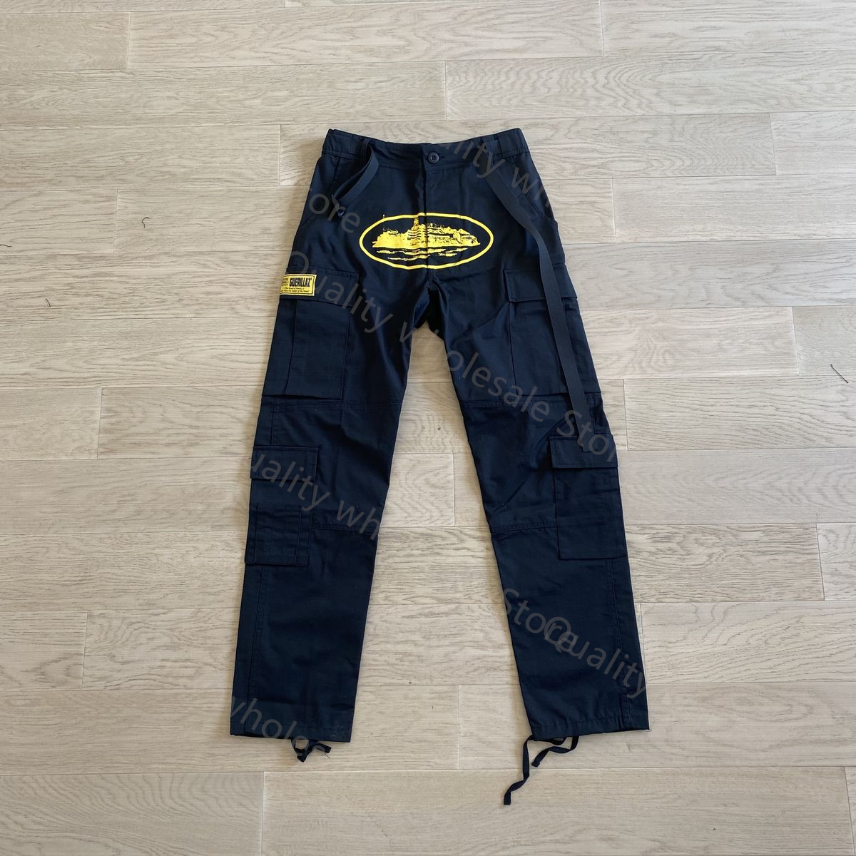 Corteiz Pants Luxury Designer Design Multi Pocket Men Pants Hip Hop Street Style Leg Drawstring Adjustable High Quality for, Extra shipping only
Corteiz Pants Luxury Designer Design Multi Pocket Men Pants Hip Hop Street Style Leg Drawstring Adjustable High Quality for, Extra shipping only