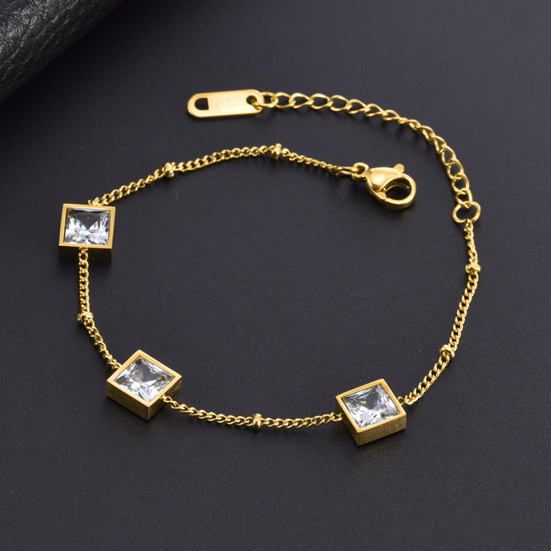 Emerald Gemstone Pendant Necklace Bracelet Engagement Jewelry for Women Gift