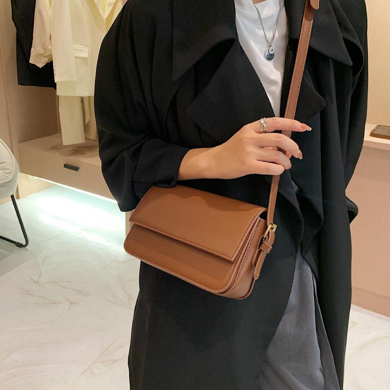 Evening Bags High Quality Ladies Simple Shoulder Bag 2022 Trendy Autumn Retro Single Small Square Korean Messenger, White
Evening Bags High Quality Ladies Simple Shoulder Bag 2022 Trendy Autumn Retro Single Small Square Korean Messenger, White