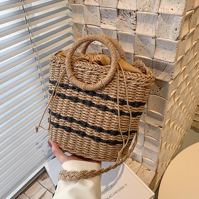 Evening Bags Designer Handbags High Quality Shoulder Bucket Bag 2022 Spring/summer Contrast Color Straw Fashion Beach Travel BagEvening, Khaki
Evening Bags Designer Handbags High Quality Shoulder Bucket Bag 2022 Spring/summer Contrast Color Straw Fashion Beach Travel BagEvening, Khaki