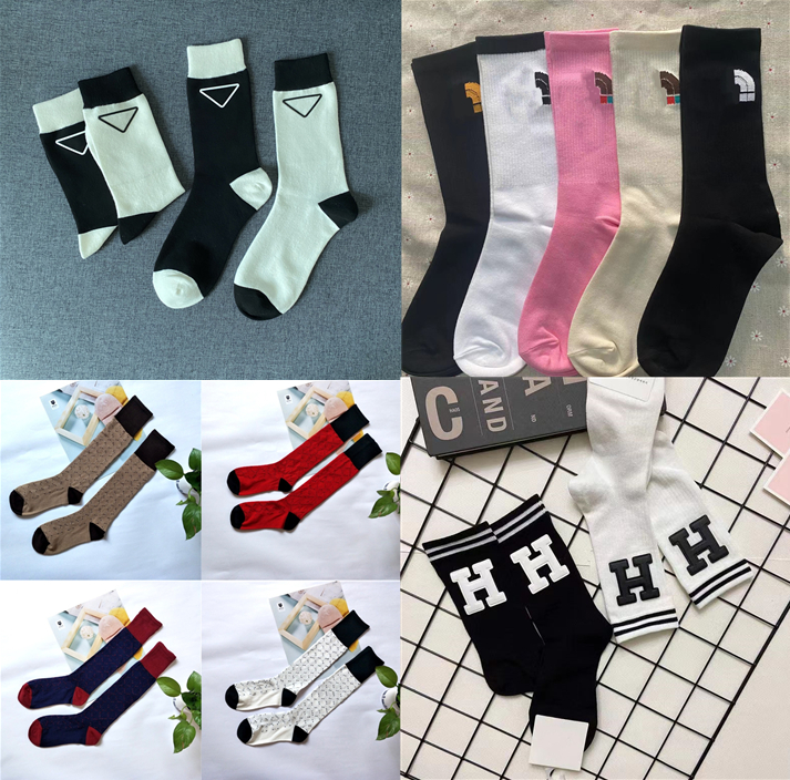 

2022 Designer Mens Womens Socks Five Pair Luxe Sports Winter Mesh Letter Printed Tiger Wolf Head Sock Embroidery Cotton Man With Box