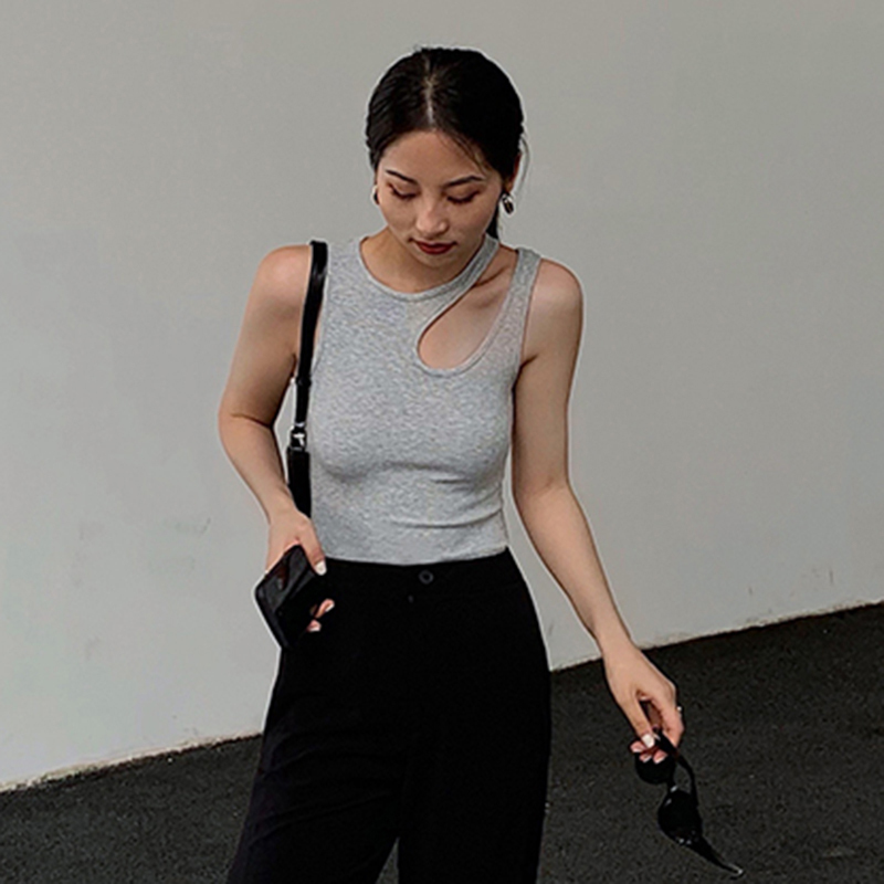 TWOWINSYLE Casual White Cut Out Women's Shirt Round Neck Sleeveless Korean Slim Shirts Female Clothing Summer Fashion 220328