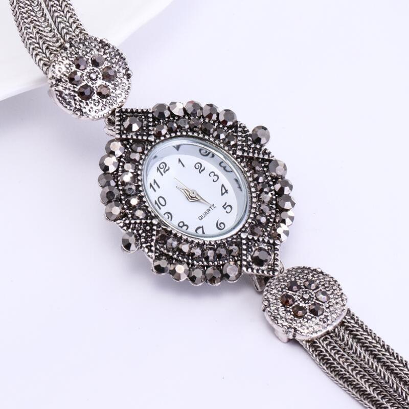 Wristwatches Retro Imitation Thai Silver 925 Personality Ladies Bracelet Watch Exquisite Trend Diamond Jewelry Free Shippi, As pic
Wristwatches Retro Imitation Thai Silver 925 Personality Ladies Bracelet Watch Exquisite Trend Diamond Jewelry Free Shippi, As pic