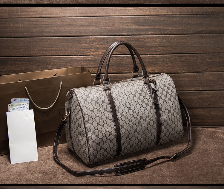 Fashion letter printing men Duffel Bags women travel bag luggage capacity schoolbags sport handbags Designers Tote Backpacks for girls boys wallets taotao168, Withlogo
Fashion letter printing men Duffel Bags women travel bag luggage capacity schoolbags sport handbags Designers Tote Backpacks for girls boys wallets taotao168, Withlogo