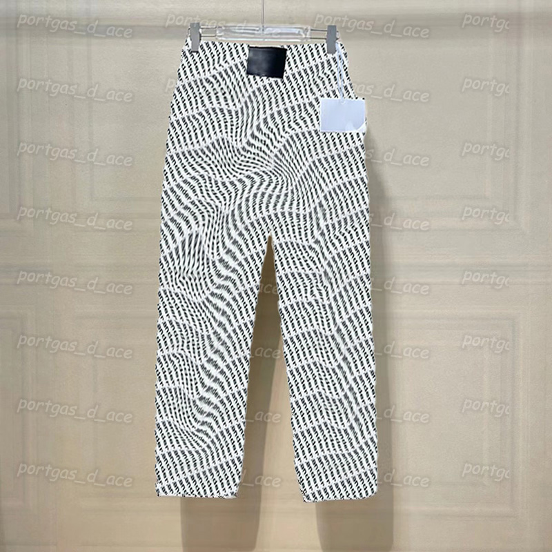 Wavy Printed Womens Jeans White Fashion Letters Denim Pants Denim Trousers For Women, White with label @
Wavy Printed Womens Jeans White Fashion Letters Denim Pants Denim Trousers For Women, White with label @