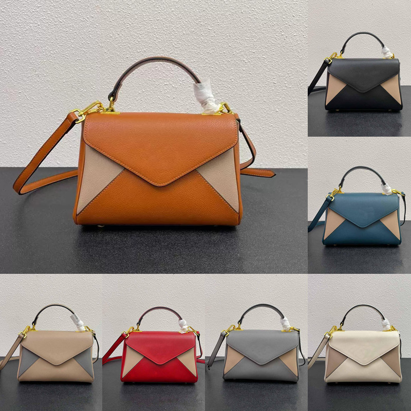 Designer Handbag fashion crossbod High-quality leather bag women stitching contrast color crossbody luxury dinner bag ladies one-shoulder flap bags, Not for sale;not sold separately.
Designer Handbag fashion crossbod High-quality leather bag women stitching contrast color crossbody luxury dinner bag ladies one-shoulder flap bags, Not for sale;not sold separately.