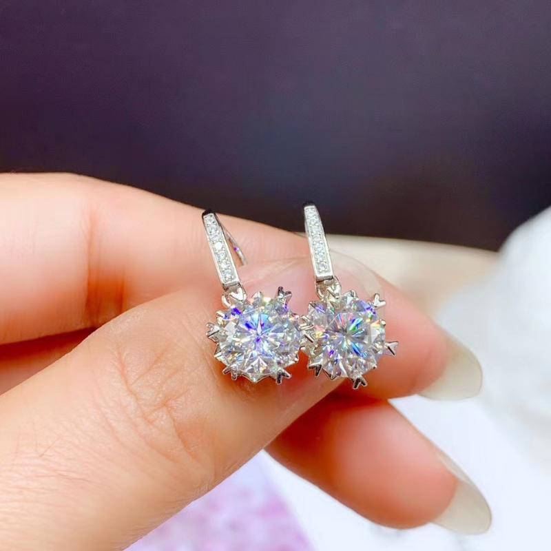 Stud Sparkling Moissanite Earrings 925 Sterling Silver Hook Women's Year Gift SparklingStud
Stud Sparkling Moissanite Earrings 925 Sterling Silver Hook Women's Year Gift SparklingStud
