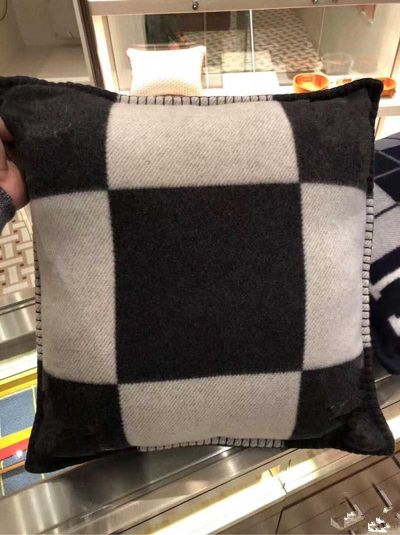 Pillow Letter and Cashmere Blanket Cases Crochet Soft Wool Plaid Sofa Fleece Knitted Blankets Covers