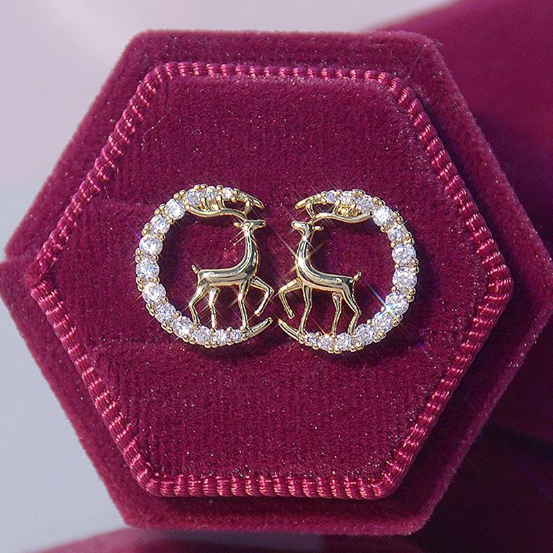 Stud Shining Cute Tiny Deer Elk Women Earrings Cubic Zircon Gold Color Earring Wedding Jewelry For Bridal Fashion PendantStudStud
Stud Shining Cute Tiny Deer Elk Women Earrings Cubic Zircon Gold Color Earring Wedding Jewelry For Bridal Fashion PendantStudStud
