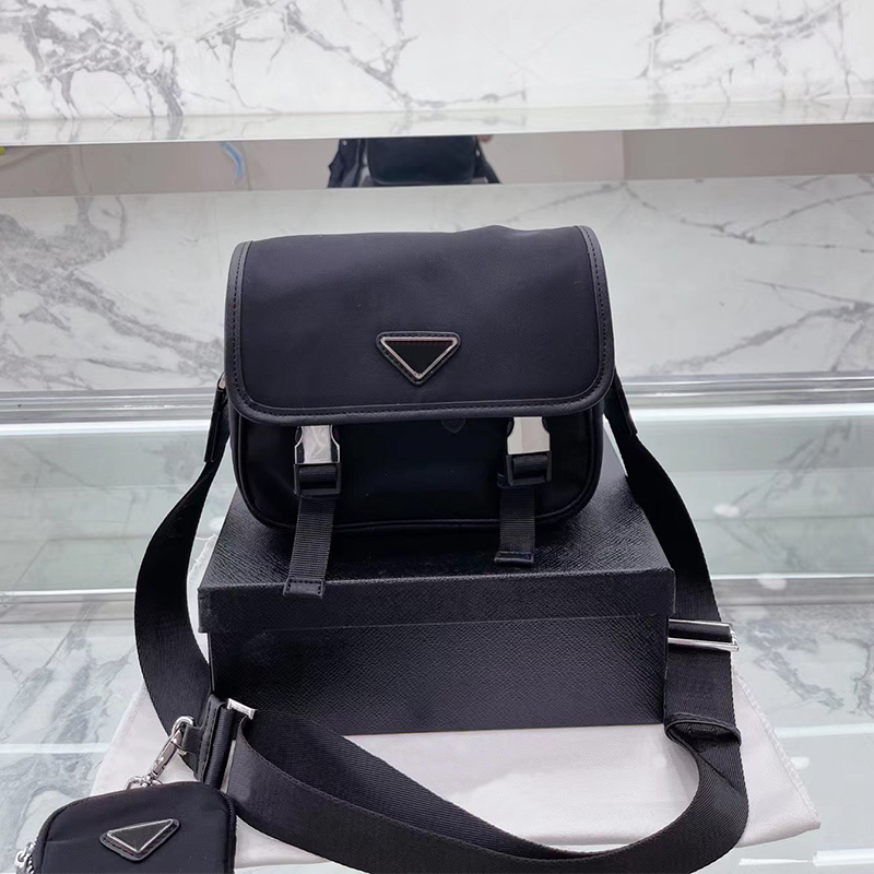 High Quality Luxury Messenger Bag 3 in 1 Nylon Waterproof Shoulder Bag for Men and Women Top Designer Bags, Black
High Quality Luxury Messenger Bag 3 in 1 Nylon Waterproof Shoulder Bag for Men and Women Top Designer Bags, Black