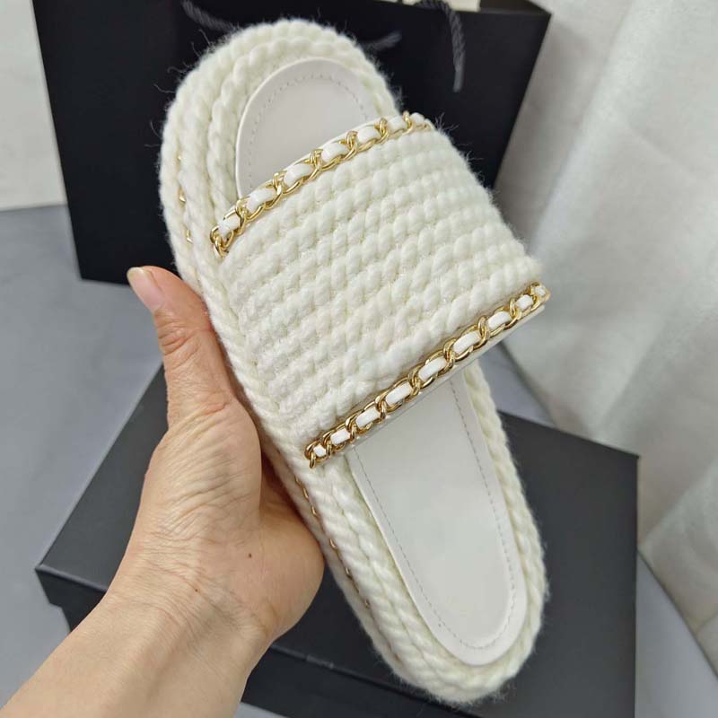 Luxury Brand Sandals Designer Slippers Slides Floral Brocade Genuine Leather Flip Flops Women Shoes Sandal 31, #36
Luxury Brand Sandals Designer Slippers Slides Floral Brocade Genuine Leather Flip Flops Women Shoes Sandal 31, #36