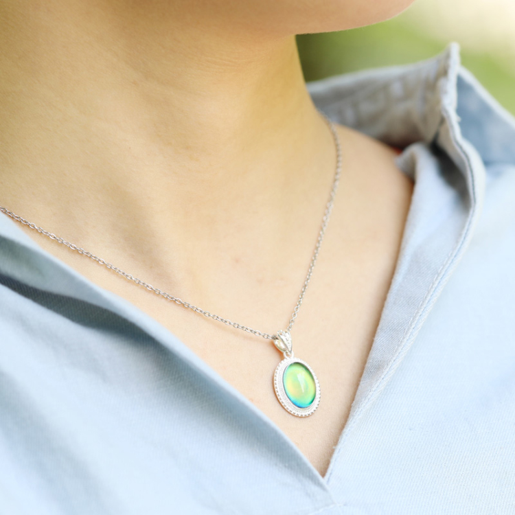 High Quality Silver Plated Mood Color Change Pendant Necklace
