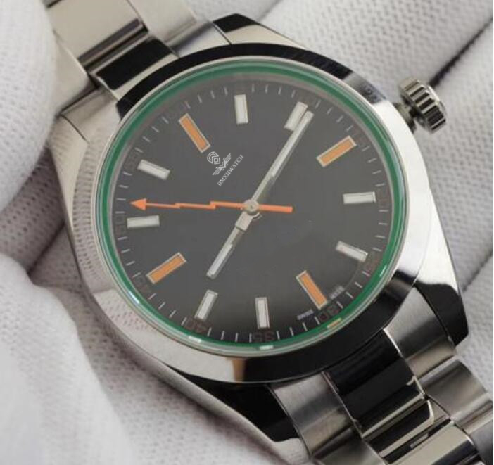 Men Watch automatic Mechanical movement 40mm stainless steel strap sapphire glass waterproof Wristwatch
Men Watch automatic Mechanical movement 40mm stainless steel strap sapphire glass waterproof Wristwatch