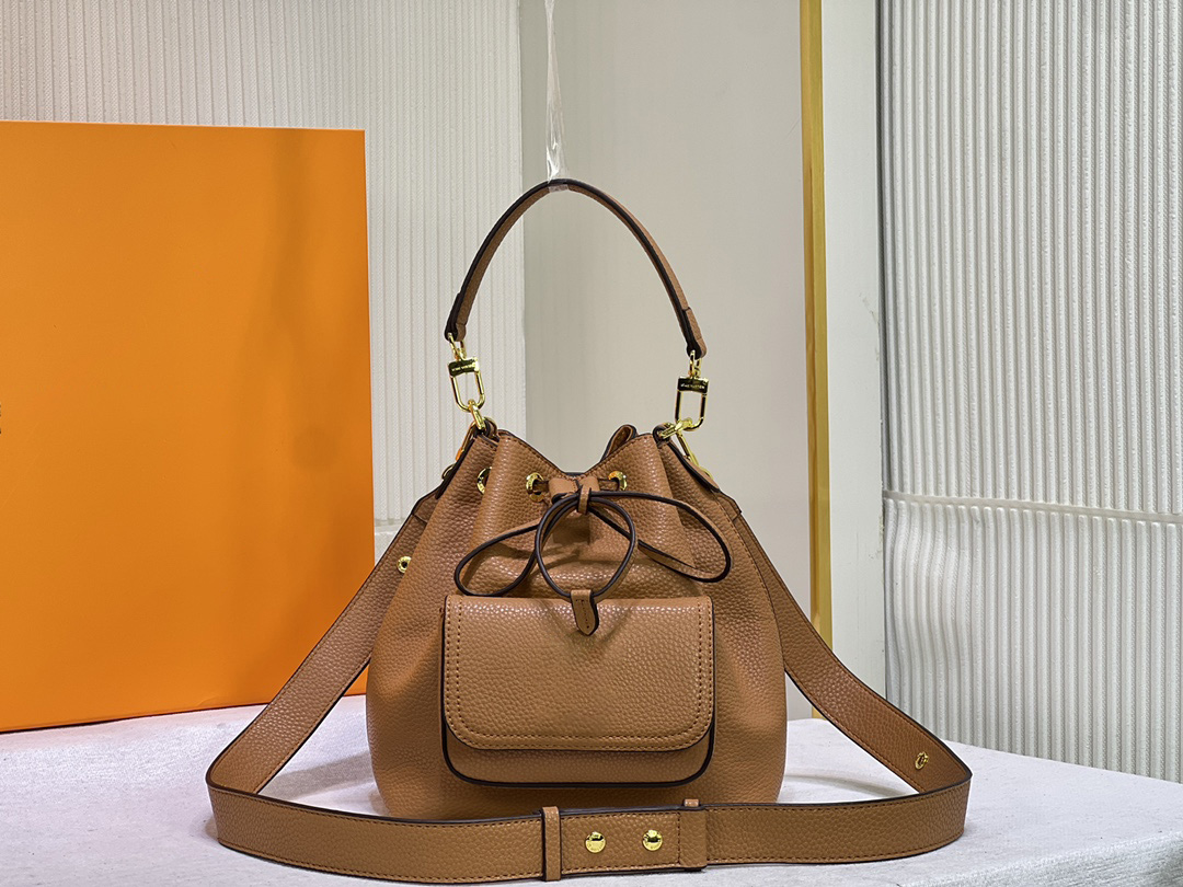 Designer Bucket bag Tote Fashion Wallets Leather Shoulder Bags Woven Shopping Unisex Luxury Large Capacity88#7687, 7687#brown
Designer Bucket bag Tote Fashion Wallets Leather Shoulder Bags Woven Shopping Unisex Luxury Large Capacity88#7687, 7687#brown