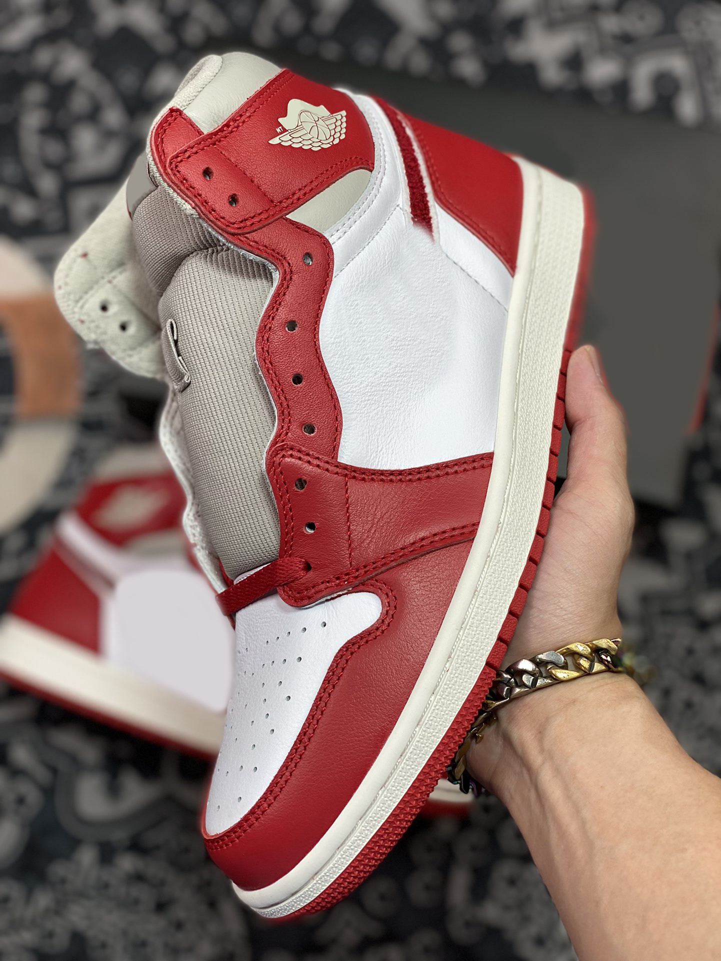 Shoes Air Authentic 1 High OG WMNS Newstalgia Basketball Light Iron Ore Varsity Red-Sail Sneakers 1S Starfish Chicago Retro Men Outdoor, Shoes with logo
Shoes Air Authentic 1 High OG WMNS Newstalgia Basketball Light Iron Ore Varsity Red-Sail Sneakers 1S Starfish Chicago Retro Men Outdoor, Shoes with logo