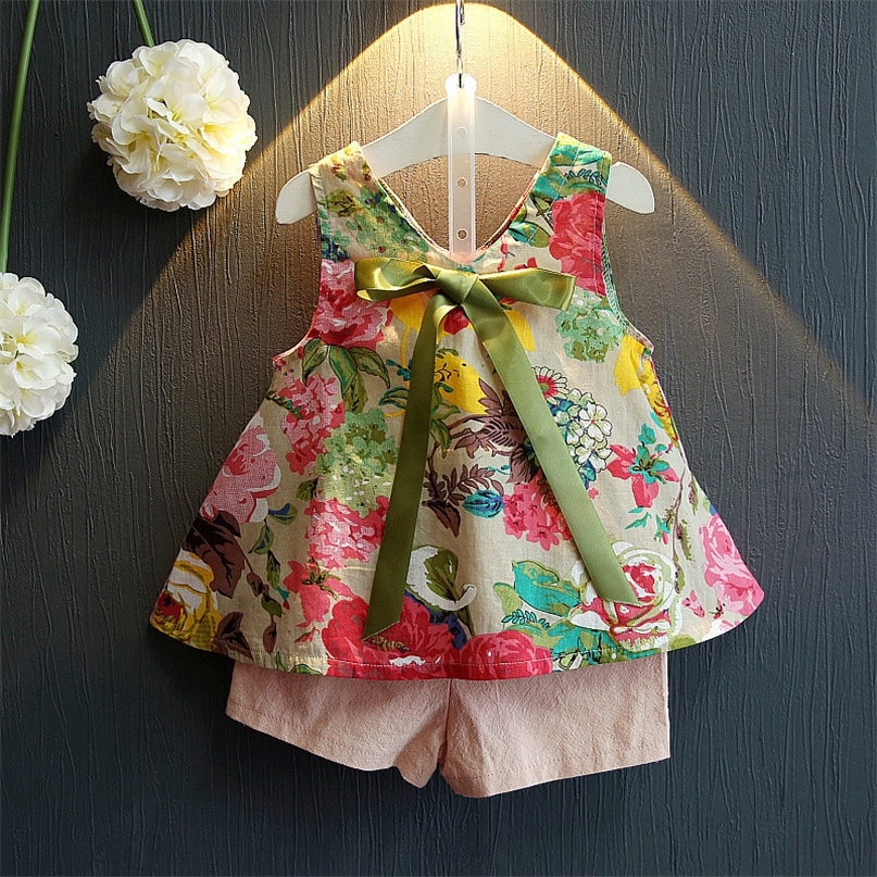 Fashion Kids Clothes Sleeveless VestShorts Pant Two Pieces Toddler Girls Outfit Casual Floral Children Tracksuits Infant 220616, A286
Fashion Kids Clothes Sleeveless VestShorts Pant Two Pieces Toddler Girls Outfit Casual Floral Children Tracksuits Infant 220616, A286