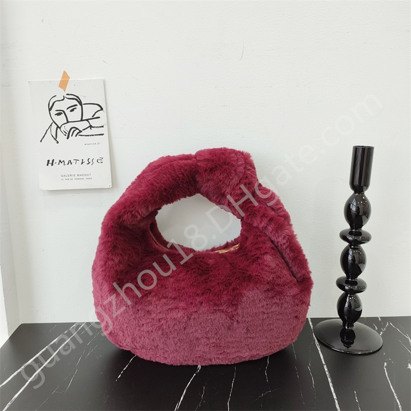 Jodie Cloud Hobo Fluffy Handle Womens Luxurys Bags Designer Handbags Mini Purses Fashion Tote Shoulder Crossbody Bag 061709, With opp bag
Jodie Cloud Hobo Fluffy Handle Womens Luxurys Bags Designer Handbags Mini Purses Fashion Tote Shoulder Crossbody Bag 061709, With opp bag