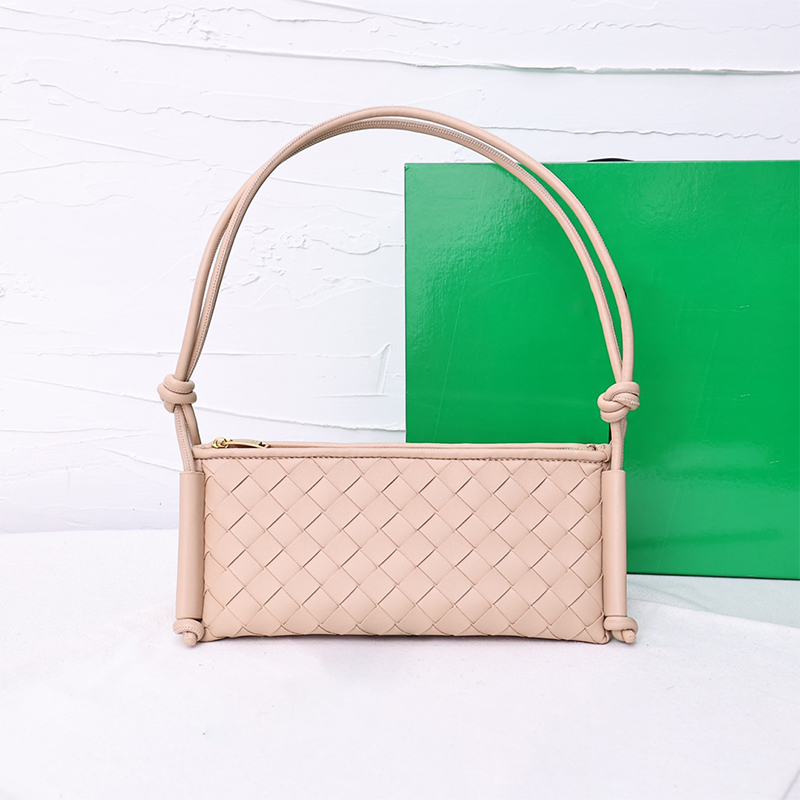 New Style designer bag Braided Underarm Bag Luxury Handbag Ladies Designer Leather Clutch Fashion Super Fire Design Large Capacity Wallet, Black
New Style designer bag Braided Underarm Bag Luxury Handbag Ladies Designer Leather Clutch Fashion Super Fire Design Large Capacity Wallet, Black