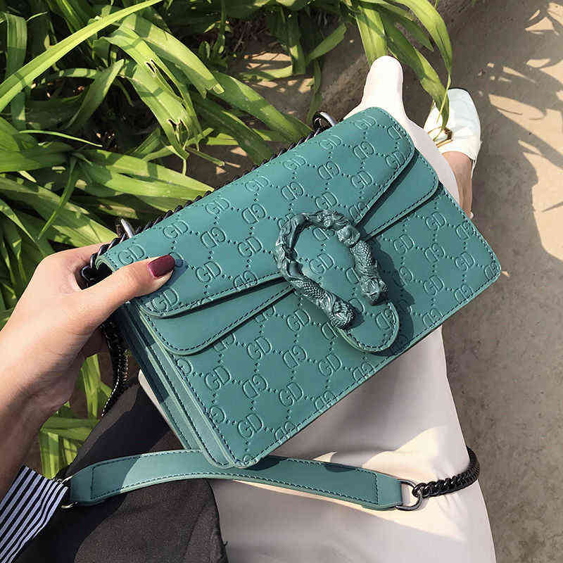 Small women's bag versatile One Shoulder Messenger chain new style Purses, Key black
Small women's bag versatile One Shoulder Messenger chain new style Purses, Key black