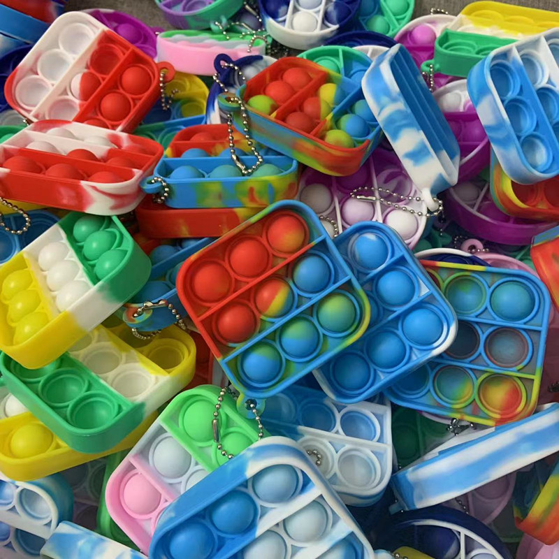 50%off 20PCS Fidget Simple Keychain Push Bubble Pop Toys Party Favor key chain Anti Stress Decompression Board Ring Finger Toy sale For Children
50%off 20PCS Fidget Simple Keychain Push Bubble Pop Toys Party Favor key chain Anti Stress Decompression Board Ring Finger Toy sale For Children