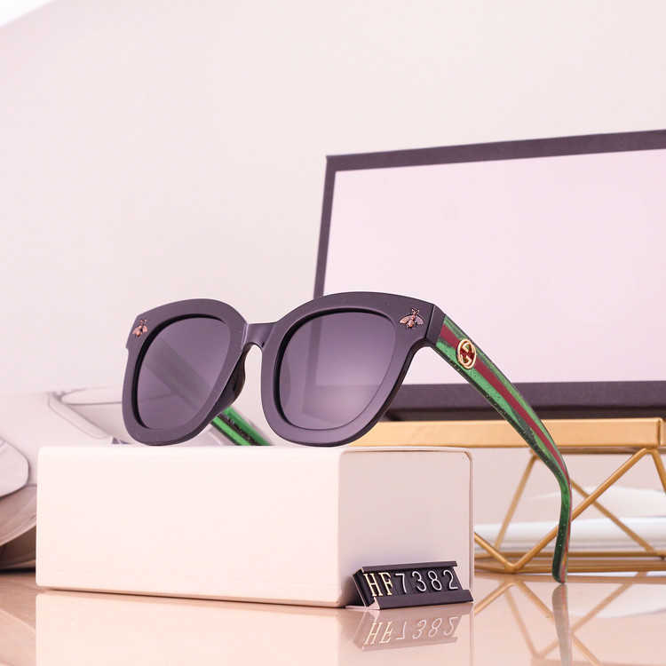 Designer sunglasses for woman New men's and women's polarized GG little bee sunglasses Fashion Driving trendy big frame thin face square glasses
Designer sunglasses for woman New men's and women's polarized GG little bee sunglasses Fashion Driving trendy big frame thin face square glasses