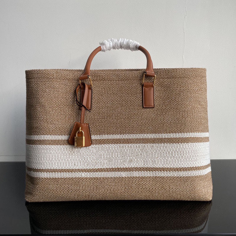 Medium Textile Cabas Women Shoulder Bag Handbags Large Capacity Ladies Purse Shopping Bags tote Bag with Gold Lock Flat Pocket, Color 6 paris
Medium Textile Cabas Women Shoulder Bag Handbags Large Capacity Ladies Purse Shopping Bags tote Bag with Gold Lock Flat Pocket, Color 6 paris