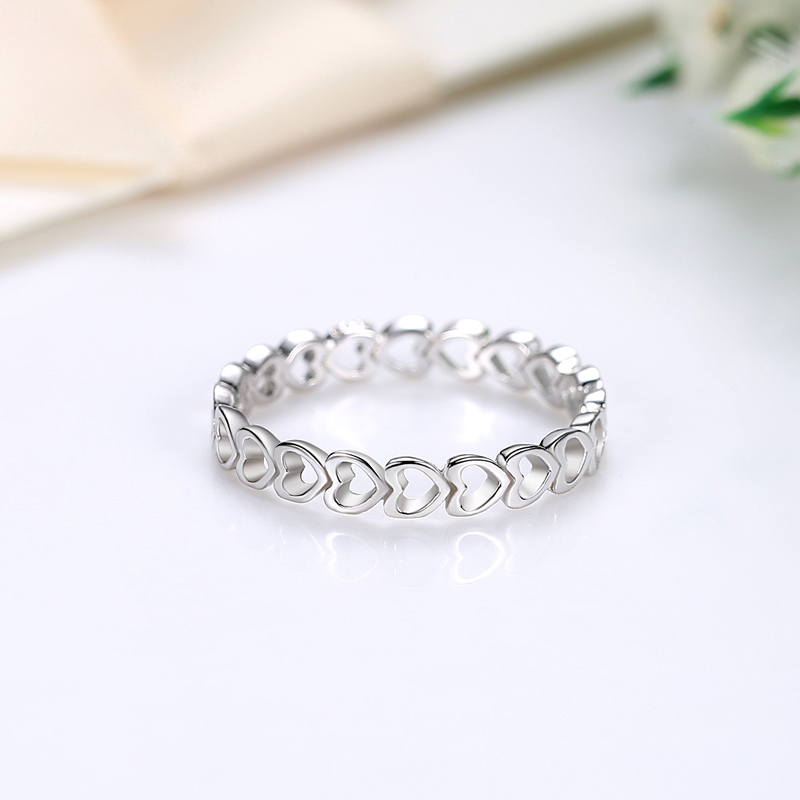The New Popular 925 Sterling Silver Ring Ladies Love Knotted Hearts Ring for women Jewelry Fashion Accessories Suitable For Engagement And Party Weari