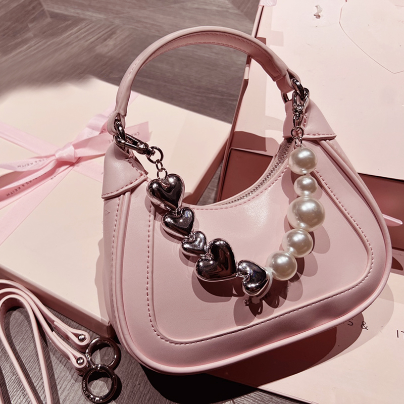 Wholesale New Top Quality Ladies Crossbody Fashion Shoulder Bag Luxury Crossbody Leather Strap Backpack Pearl Chain Underarm Wallet 91, Customize
Wholesale New Top Quality Ladies Crossbody Fashion Shoulder Bag Luxury Crossbody Leather Strap Backpack Pearl Chain Underarm Wallet 91, Customize