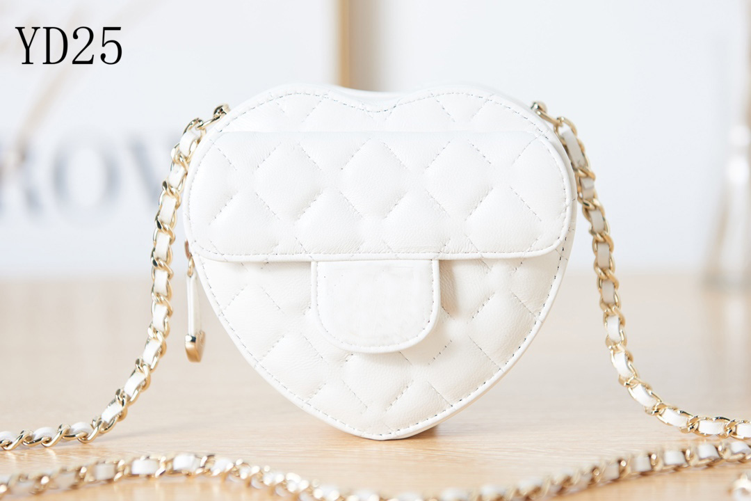 Brand Classic Designers Shoulder Bags Handbags Love shape Top Quality Woman Fashion Genuine Leather designer handbag Women Flap Black Crossbody Bag 4 colors 3191
Brand Classic Designers Shoulder Bags Handbags Love shape Top Quality Woman Fashion Genuine Leather designer handbag Women Flap Black Crossbody Bag 4 colors 3191
