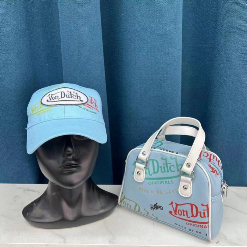 Popular summer High Quality Handbags for Women Cute Letter Printing leather Messenger Bag Designer Purses and Hat Set, Black
Popular summer High Quality Handbags for Women Cute Letter Printing leather Messenger Bag Designer Purses and Hat Set, Black